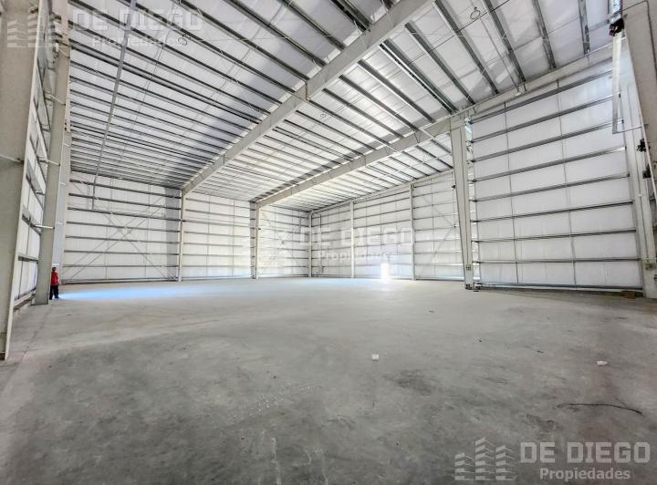 Bodega-Galpón · 1170m² · 1 Ambiente · 3 Cocheras