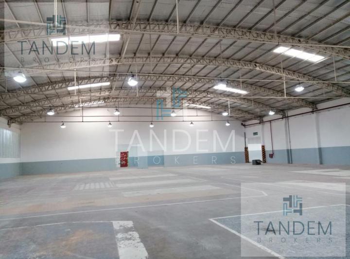 Depósito · 1980m²