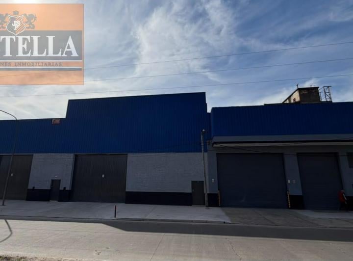 Bodega-Galpón · 900m²