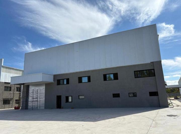 Depósito · 5600m²
