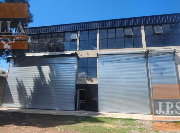 Local comercial · 1560m²