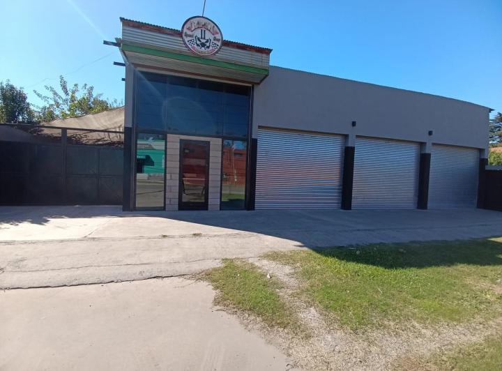 Local comercial · 192m²