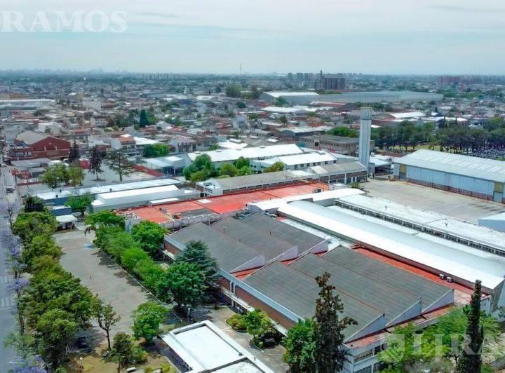 Depósito · 22000m²