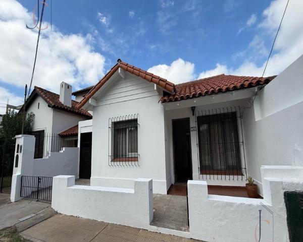 Local comercial · 90m² · 3 Ambientes · 2 Cocheras