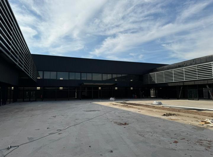 Local comercial · 4400m²