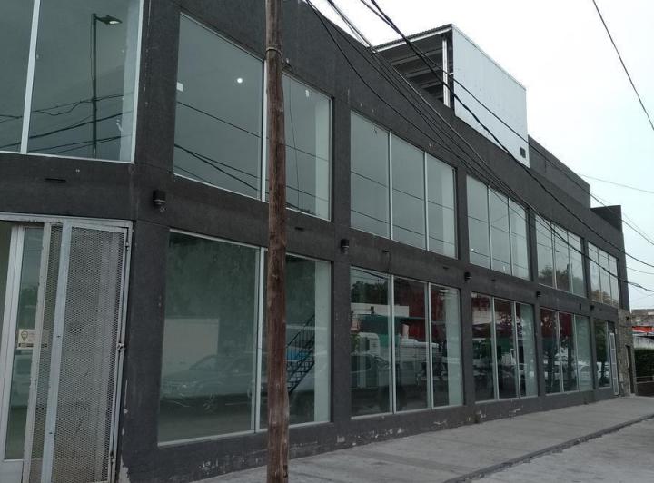 Local comercial · 357m² · 6 Ambientes · 5 Cocheras