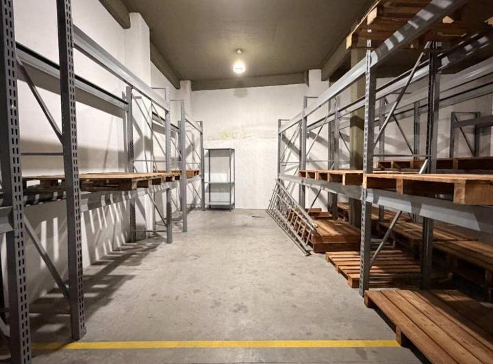 Depósito · 447m²