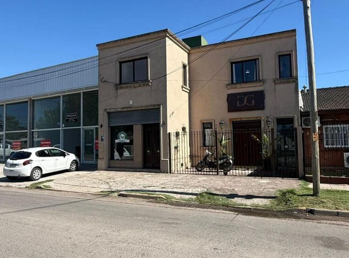 Local comercial · 300m²