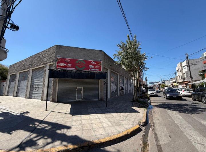 Local comercial · 290m²
