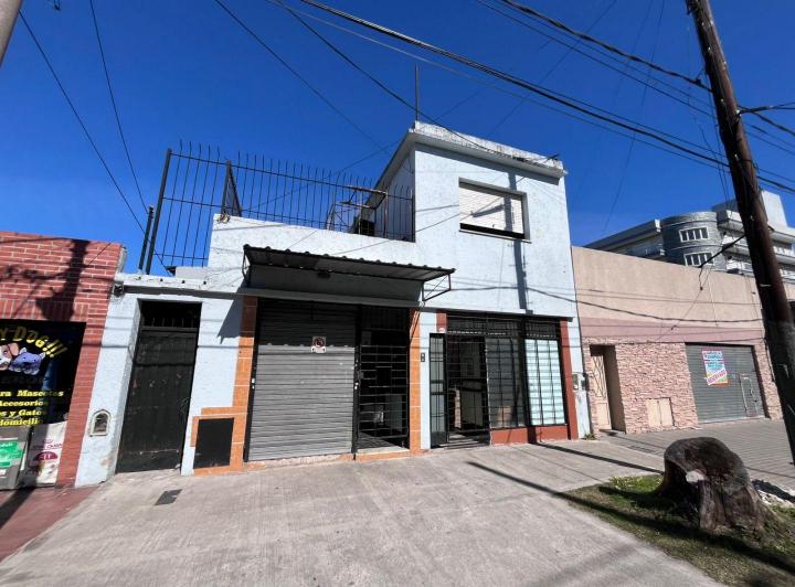 Bodega-Galpón · 204m² · 3 Ambientes