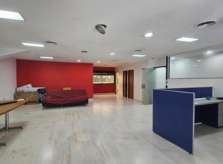 Oficina comercial · 200m²