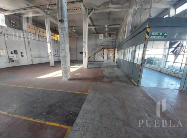 Depósito · 1779m²