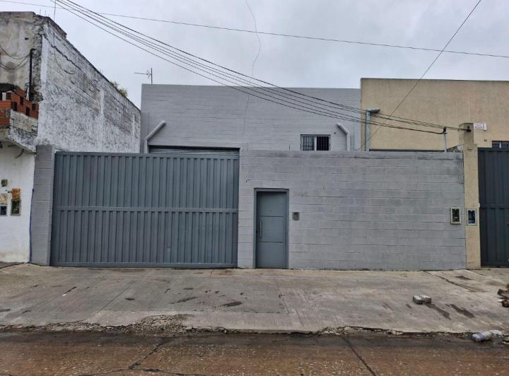 Bodega-Galpón · 268m² · 4 Ambientes · 20 Cocheras