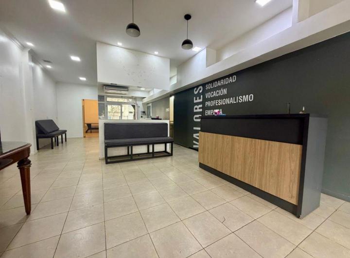 Local comercial · 80m² · 4 Ambientes