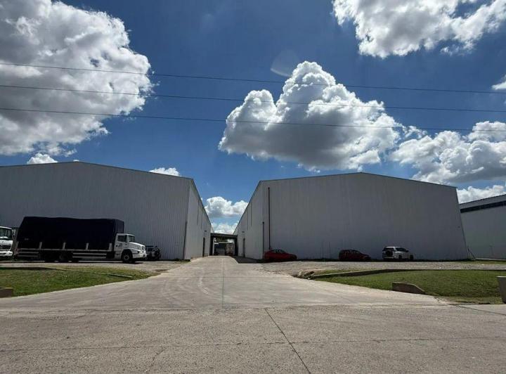 Bodega-Galpón · 3300m²