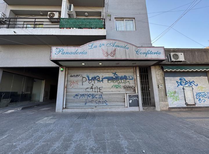 Local comercial · 200m²