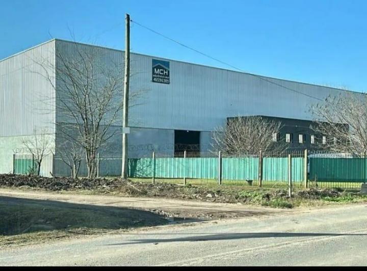 Depósito · 3200m² · 7 Ambientes · 10 Cocheras