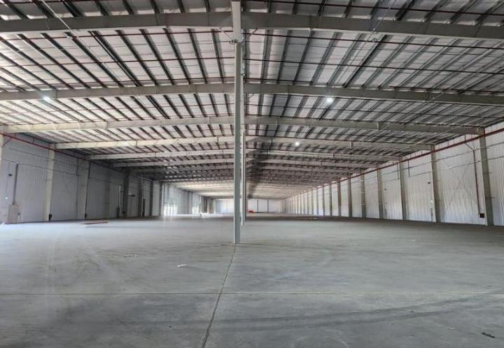Depósito · 18000m²