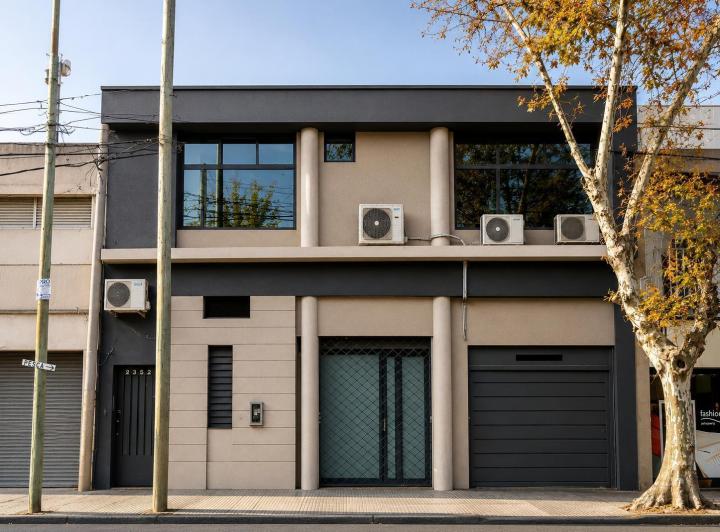 Local comercial · 335m² · 9 Ambientes · 1 Cochera