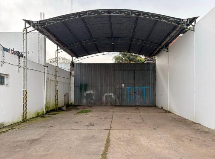 Bodega-Galpón · 450m²