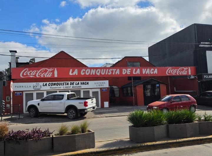 Local comercial · 600m²