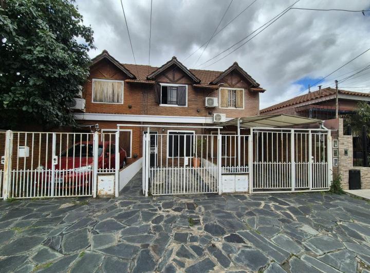 Casa · 85m² · 3 Ambientes · 1 Cochera