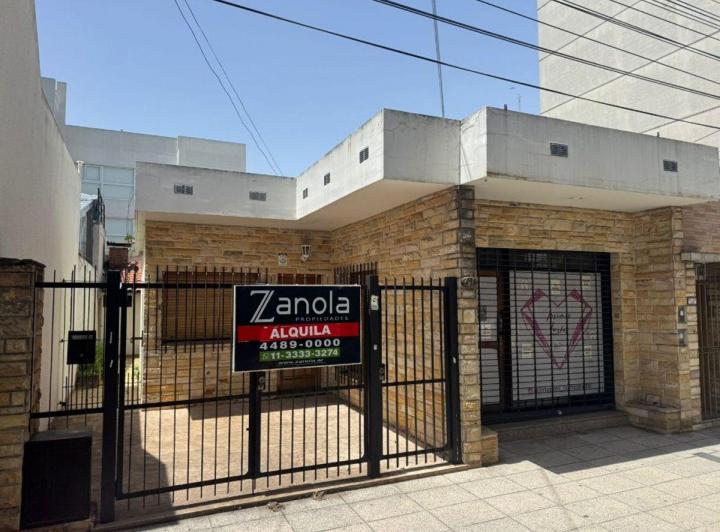 Local comercial · 70m² · 4 Ambientes · 1 Cochera