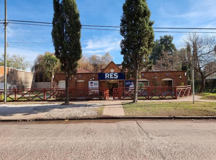 Local comercial · 180m²