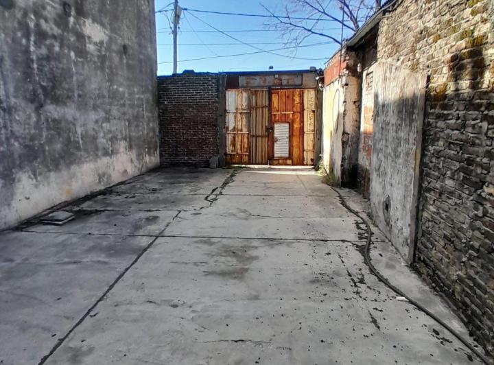 Bodega-Galpón · 100m² · 3 Ambientes · 1 Cochera
