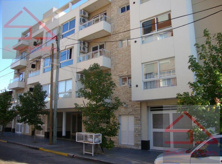 Departamento · 40m² · 2 Ambientes · 1 Cochera
