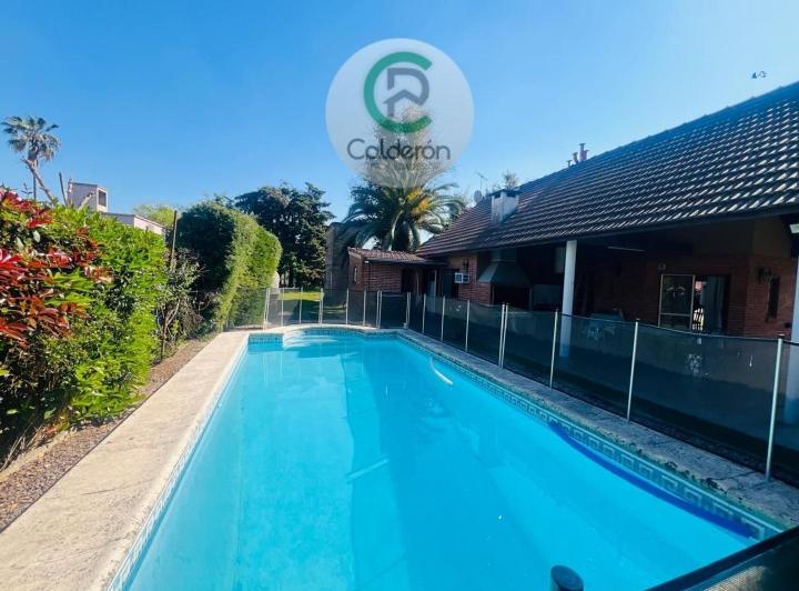 Casa · 182m² · 4 Ambientes · 5 Cocheras