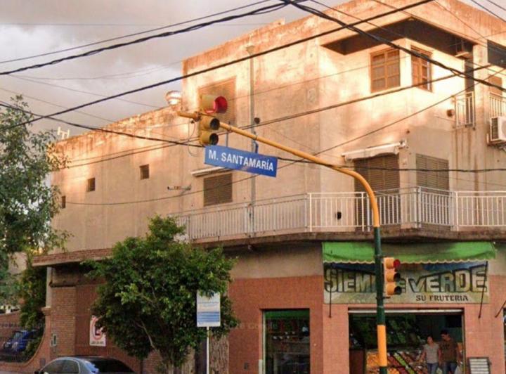 Local comercial · 105m²