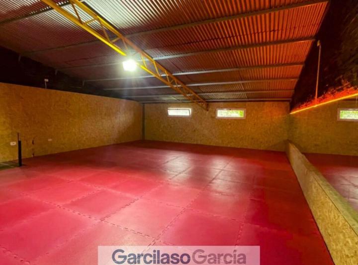 Local comercial · 90m²