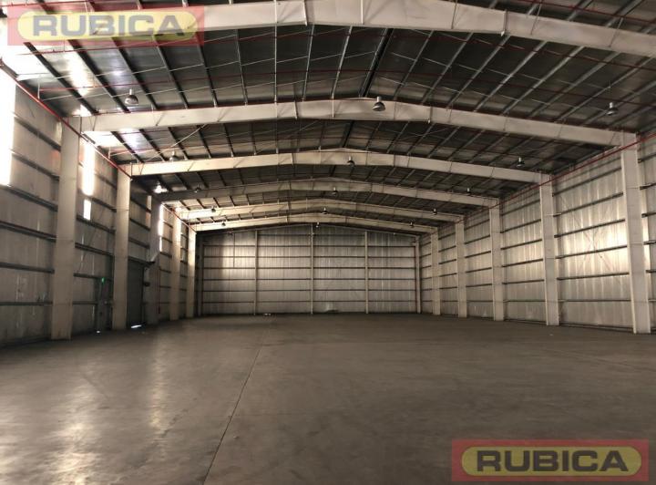Depósito · 3300m²