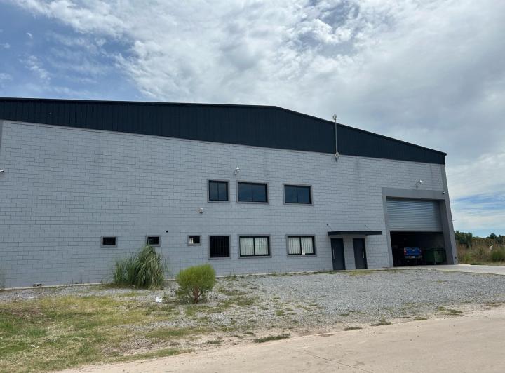 Bodega-Galpón · 1495m²