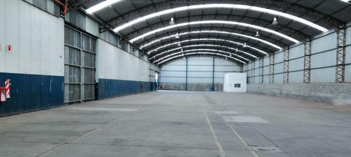 Depósito · 2300m²