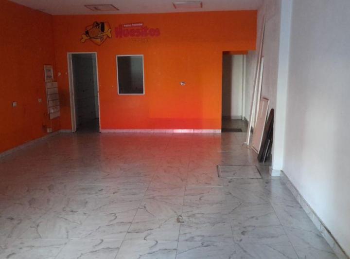 Local comercial · 69m²