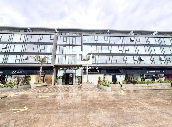 Oficina comercial · 140m² · 1 Ambiente · 3 Cocheras