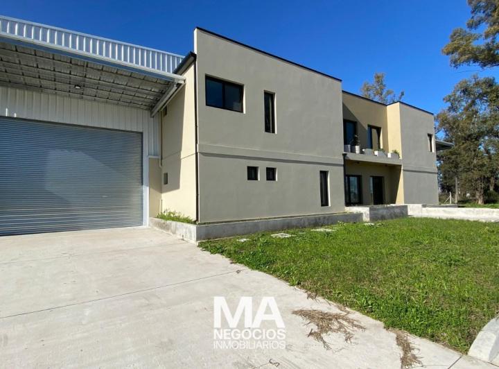 Bodega-Galpón · 1810m²