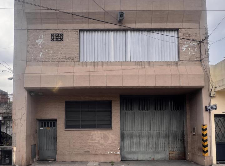 Bodega-Galpón · 452m²