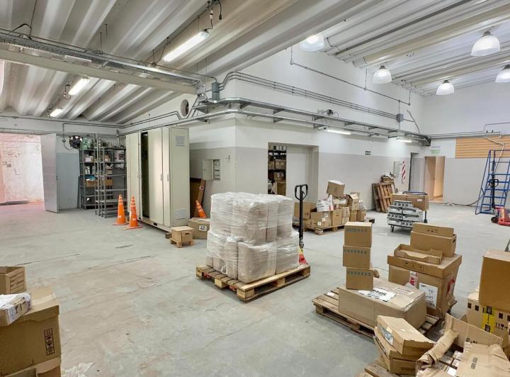 Bodega-Galpón · 667m² · 5 Ambientes