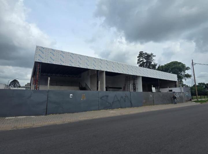 Local comercial · 130m²