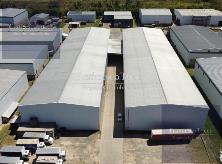 Bodega-Galpón · 3300m² · 1 Ambiente