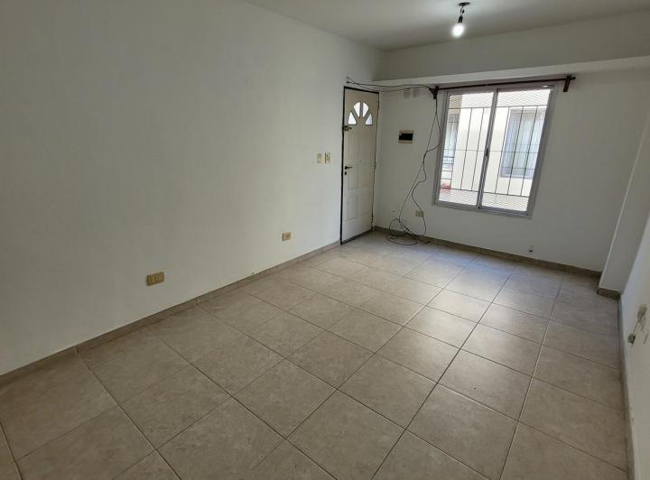 Departamento · 40m² · 2 Ambientes · 1 Cochera