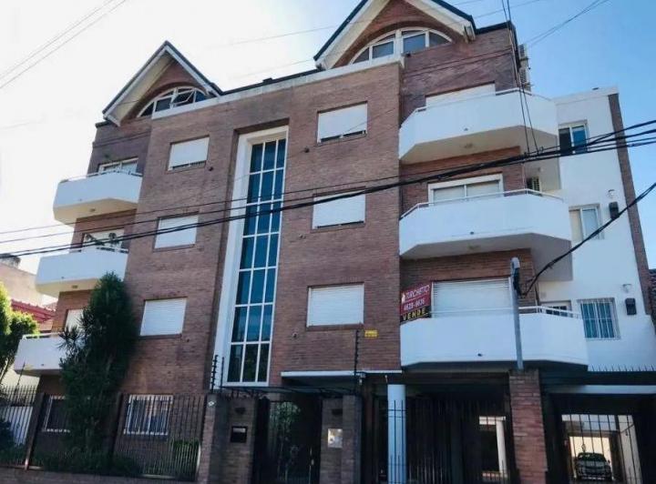 Departamento · 51m² · 2 Ambientes · 1 Cochera