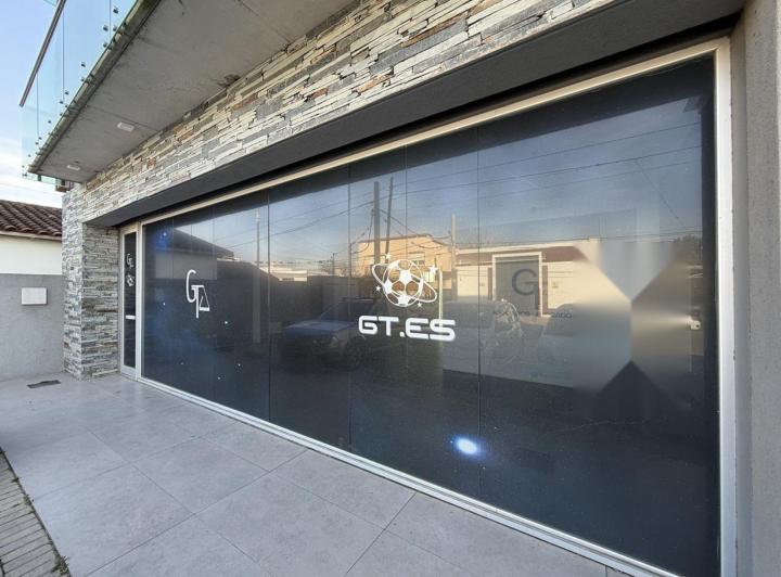 Local comercial · 150m²