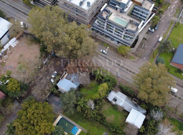 Local comercial · 170m² · 4 Ambientes · 4 Cocheras