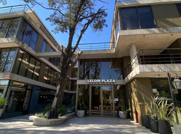 Oficina comercial · 73m² · 1 Cochera