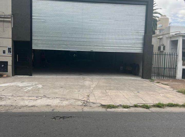 Bodega-Galpón · 560m²