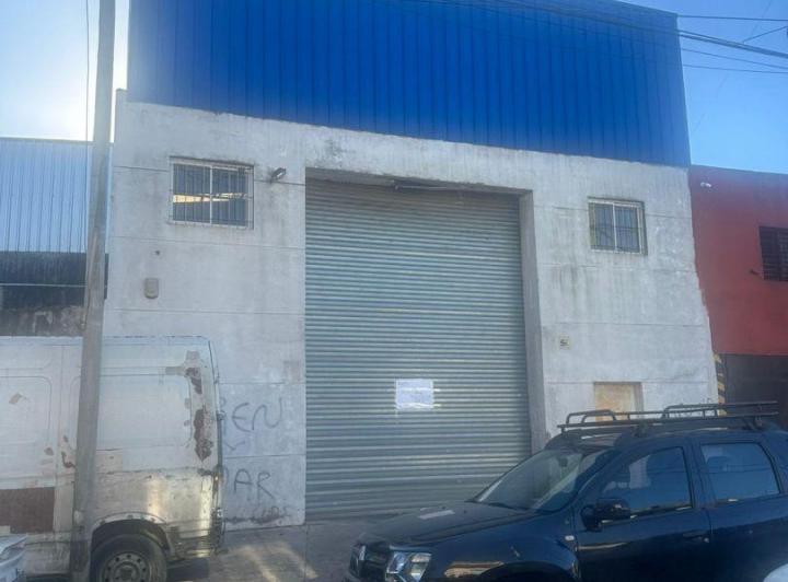 Bodega-Galpón · 900m²